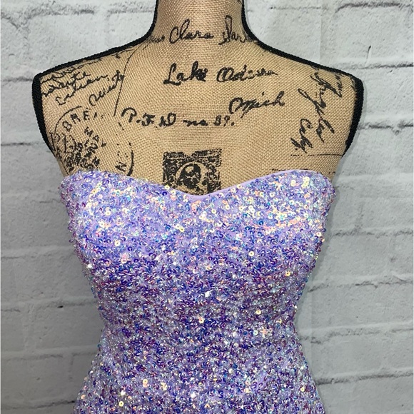 NWOT Clarisse Romper with Pockets - Picture 3 of 4